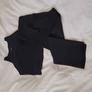 Old Navy Active L tank and capri legging set